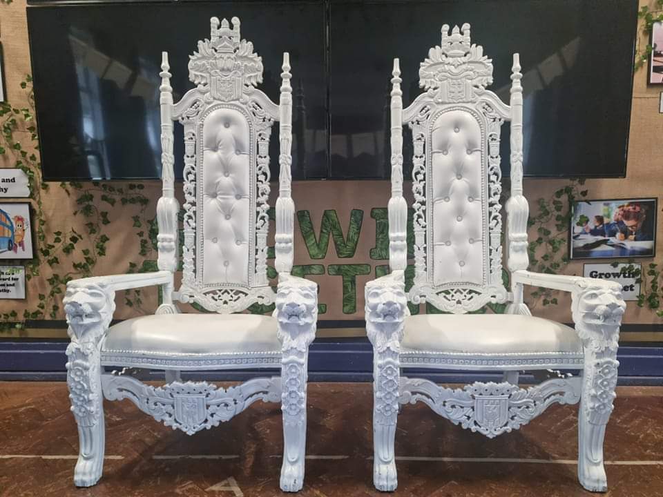 Today, we have kindly donated the use of our thrones <a href="/Burnopfield_sch/">Burnopfield Primary</a> who are celebrating the Kings Coronation tomorrow  👑🇬🇧