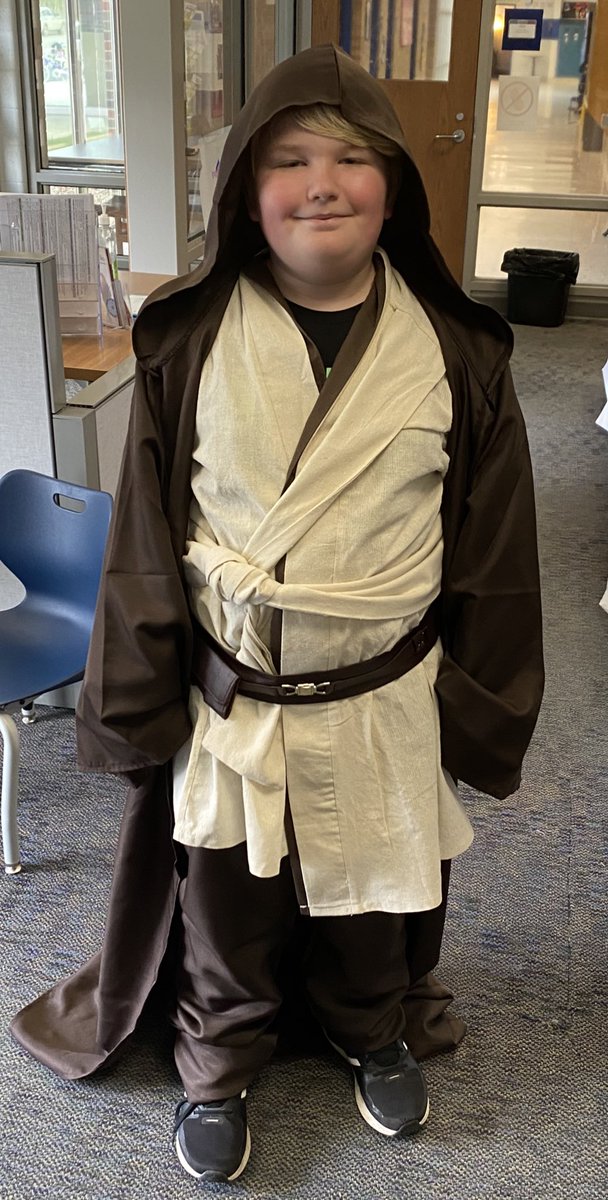 KEGuinn's tweet photo. The Force was strong today! #May4thBeWithYou @OCSWildcats @SchoolsMichigan https://t.co/sVMfVFEFPL