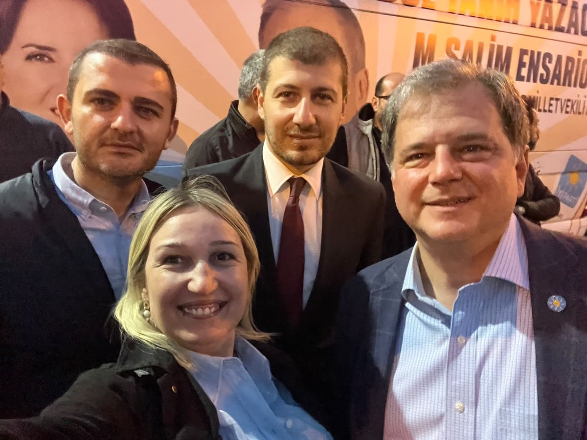 Genel Başkanımız Sayın Meral Akşener’in İstanbul programındayız. 

Meydanlar gösteriyor ki,

14 Mayıs’ta Türkiye Tarih Yazacak! ☀️