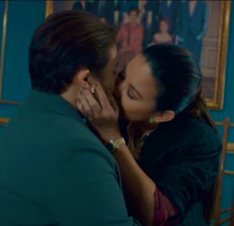 ricolok0y's tweet photo. At totoo ngaaaaa. #DirtyLinen #DLSacrifice https://t.co/A31qI739s0