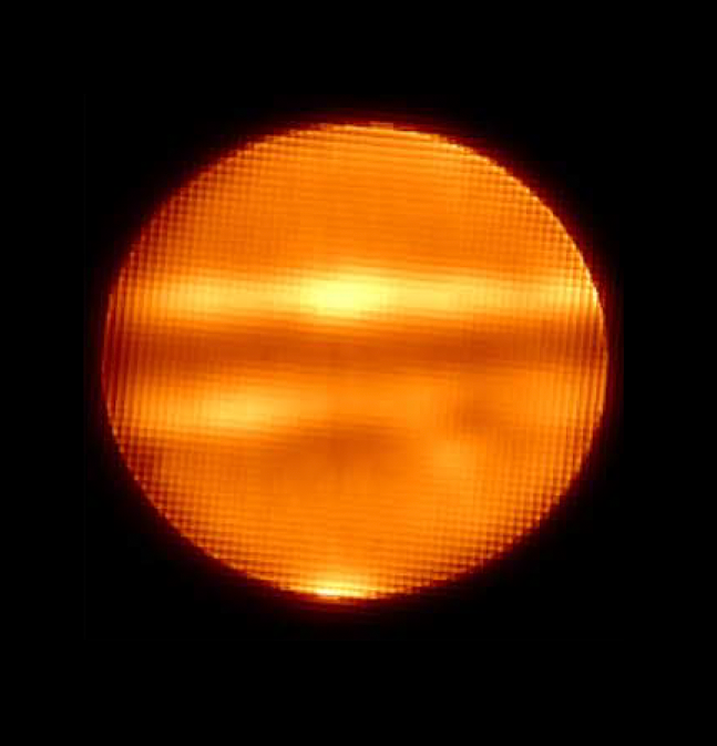 That's no moon! Or is it...?

Hidden in this SOFIA image of Jupiter are its four largest moons: Io, Europa, Ganymede, and Callisto. 

Read about how these satellites snuck into the data: go.nasa.gov/3LhvHTe

#StarWarsDay #MayThe4th