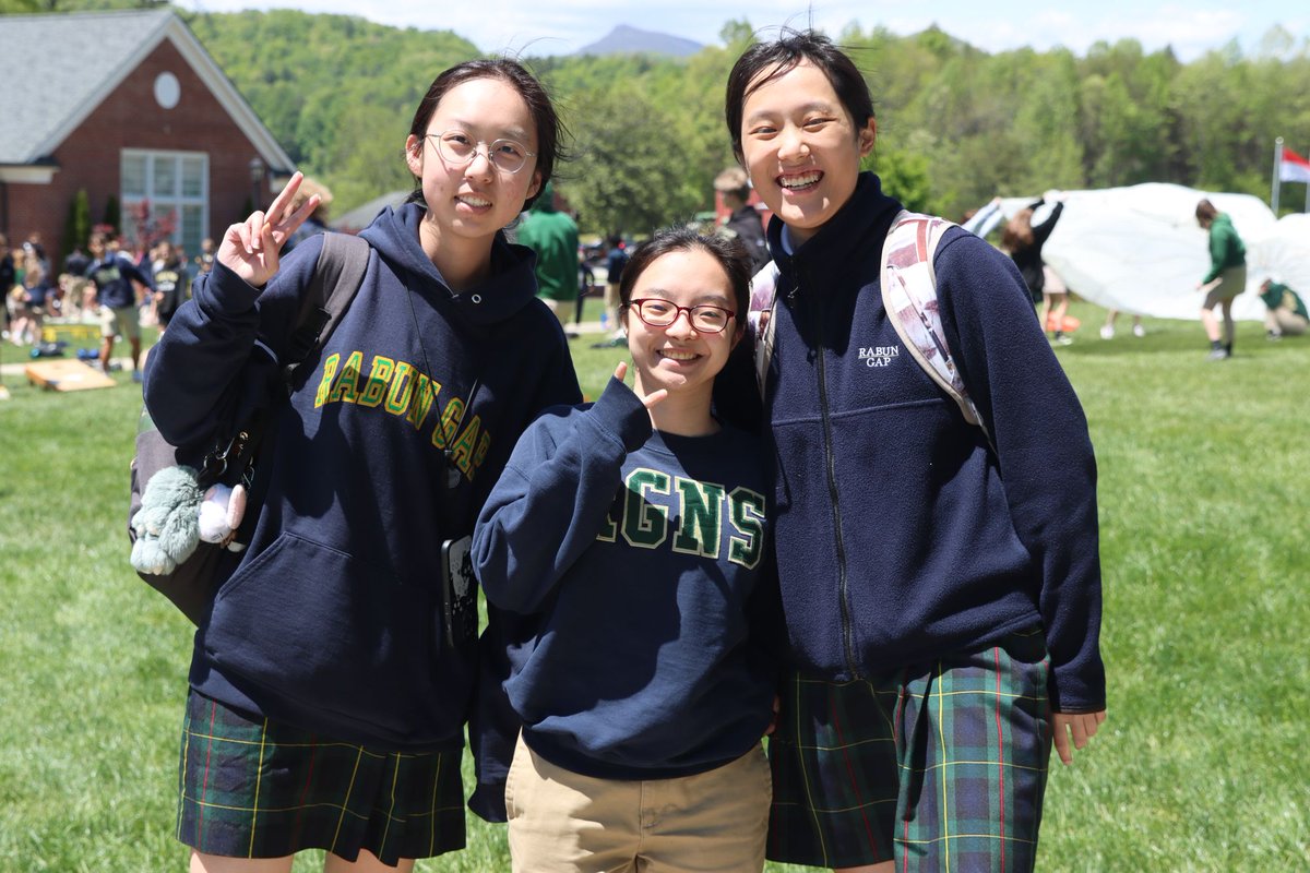 Rabun Gap-Nacoochee School tweet media