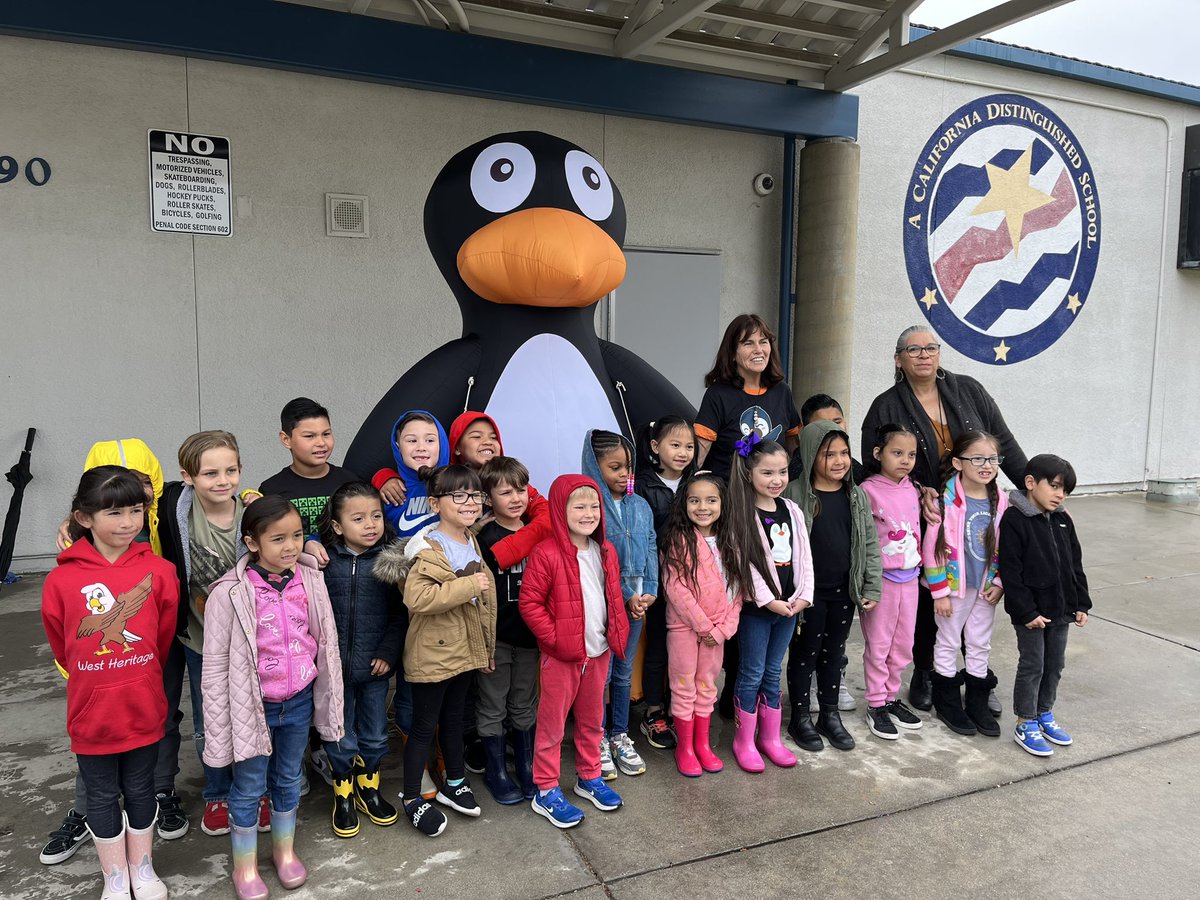 EricSbarsMIND's tweet photo. A little rain couldn’t stop JiJi this morning!  Lots of great math learning to come!!  Love the JiJi hats BTW. 😁 https://t.co/yX8r9TXN4d