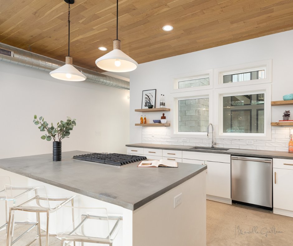 MarcelleGID's tweet image. The perfect marriage of industrial and modern design kitchen
#homedecor #interiordesignideas #kitchensofinsta #homedesign #interiorstyle #kitchenrenovation #renovationideas #designinspiration #kitchenmakeover #concreteisland  #NashvilleInteriorDesigner #kitchenisland