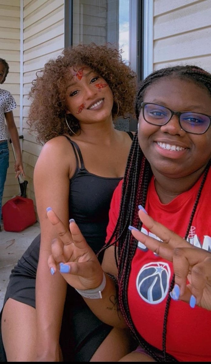 ✨️♥️🤍 I already miss y'all !! 😭
  We had so much fun! 
I Love you nd See you Next year!  🤍♥️✨️