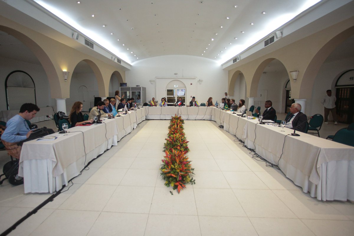MindepChile's tweet photo. El ministro Pizarro se encuentra en Colombia 🇨🇴participando de la Cumbre Americana del Deporte.
Allí, además, participó de una nueva asamblea del Consejo Sudamericano del Deporte #Consude https://t.co/uJFWnvtsek