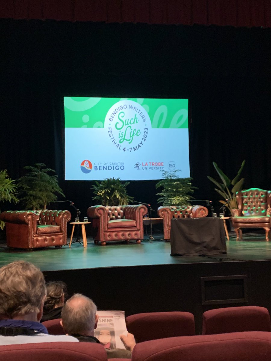ProfSDodds's tweet photo. Things about to get started @bgowritersfest #FirstNationsFirst session https://t.co/7GOTAEVNET