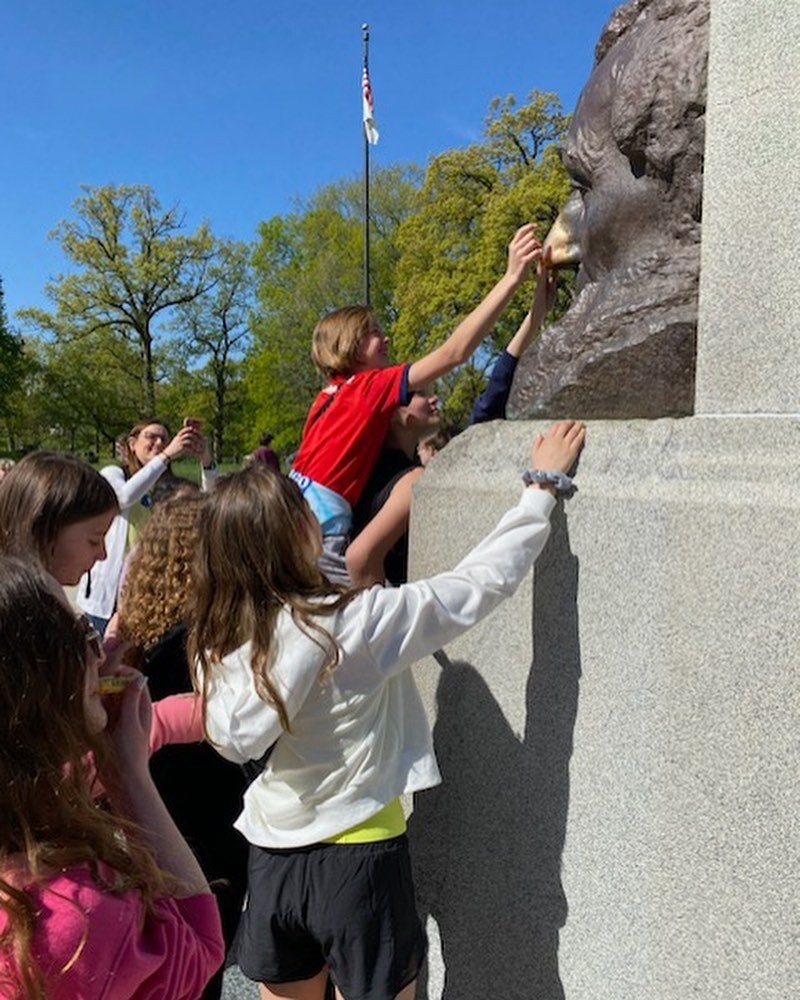 #BluffersInSpringfield instagr.am/p/Cr12Pf3OtBu/