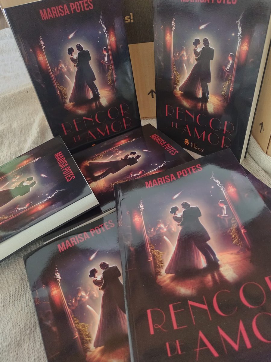 Llegaron mis ejemplares de Rencor de amor, editado por Del Fondo editorial. Pueden encontrarlo en el stand 1522 pabellón Amarillo de la Feria del libro, y en breve en las librerías. ¿No es hermoso?