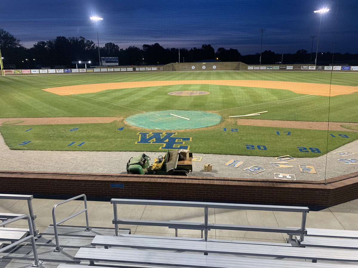 Tomorrow is senior night as we honor the hard work that these 10 young men have put in for our program. They are great young men. Come out and show your support. 5:00 vs Elizabethtown