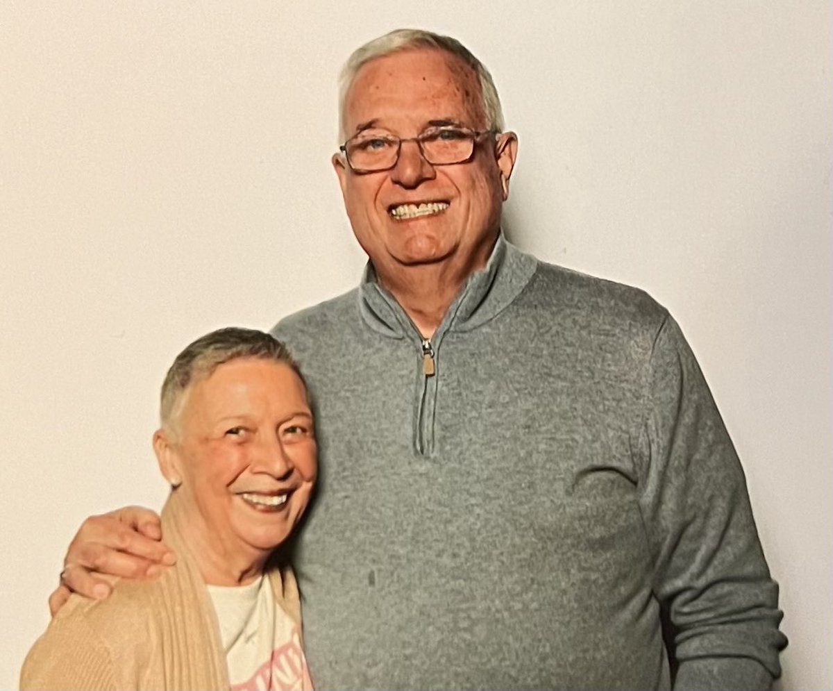 FigureByFaith's tweet photo. Happy 55th anniversary mom and dad! ❤️❤️Love you!!! https://t.co/QrRn4O23Hu