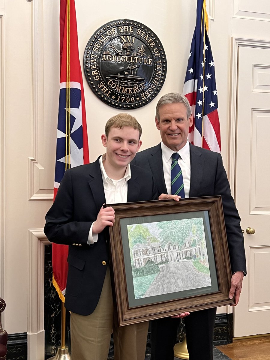 myepilepsystory's tweet photo. Today our Founder’s son, Samuel McFadden, sang for @GovBillLee and gave @MariaLeeTN a drawing that he drew to “help cheer her up” #WorldChanger #GiftFromAbove #Autism @McfaddenBrandy https://t.co/O0obcRMt05