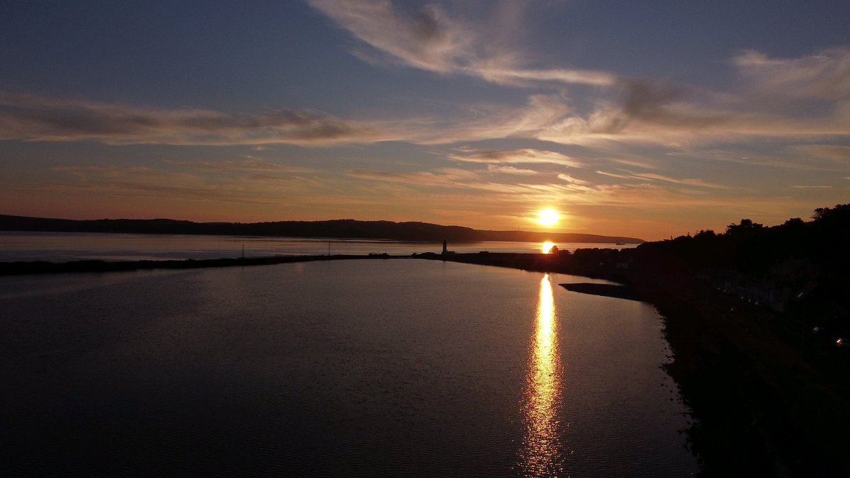 Darkskypark's tweet photo. Sunset views here in Cairnryan, #DumfriesAndGalloway South West Scotland.
#Lochryan, Scotland.
Pictures by: @Dg9Drones Pulse2PulseUK networks (c)2023
4K #DjiMini2 https://t.co/dy4ctM0um9