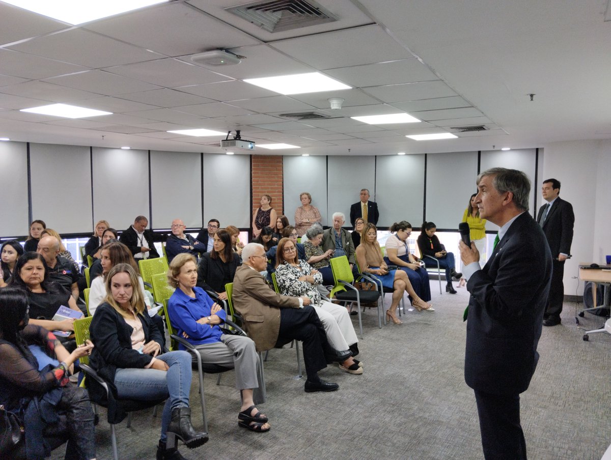 FIPAN's tweet photo. FIPAN celebró su Asamblea General en la Torre @kpmg_ve en Chacao, Caracas. La reunión fue presidida por Mónica Castro Russián @mcastrorussian Presidenta FIPAN, y los miembros del Consejo Directivo, con la asistencia de representantes de 35 organizaciones afiliadas a FIPAN. https://t.co/rxfoBpeQPY