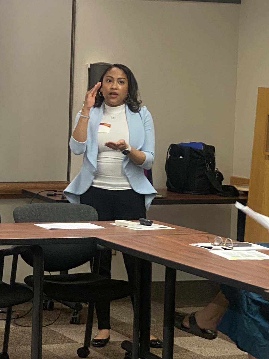KatiePekel's tweet photo. The amazing work of @henebla of @isd492 on math, Dr. Diana Brown of @SPPS_News on advanced course taking, @elivaught of @MnDeptEd on principal
support and @MrsHoffmannEdu of @TonkaSkippers on elementary intervention. https://t.co/ECowkArU5k