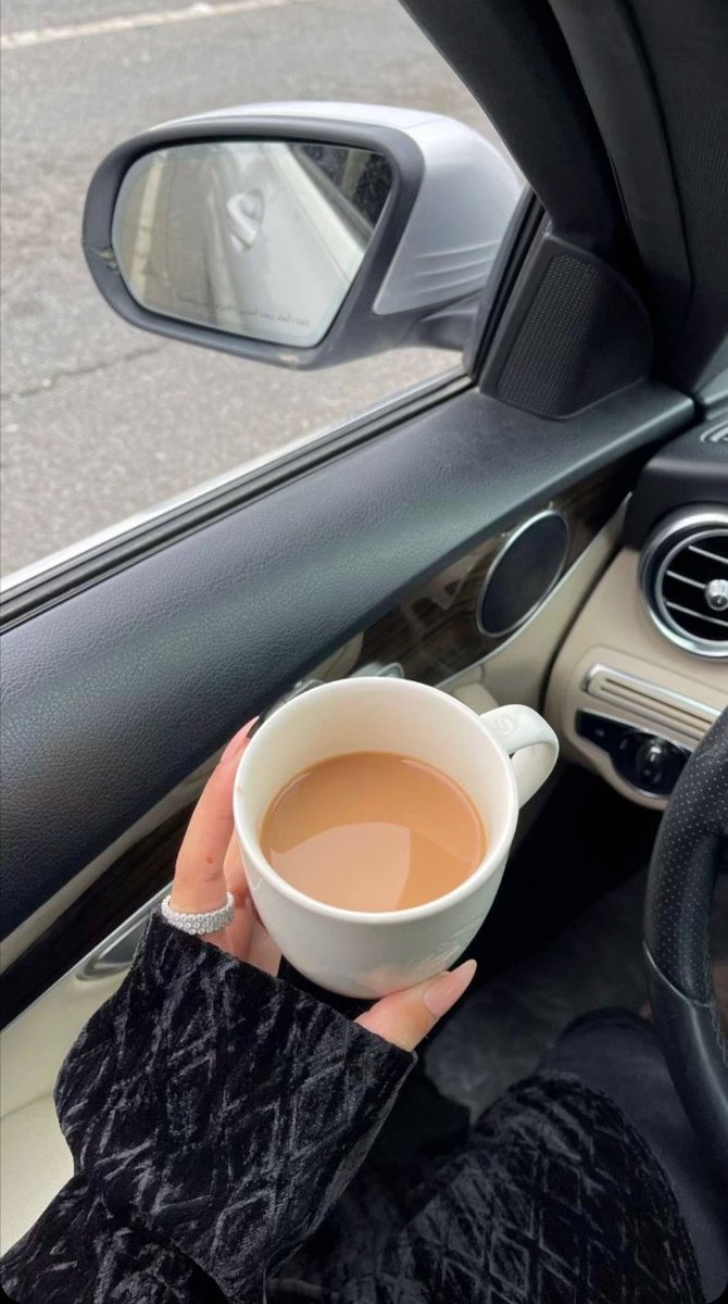 ما أجمل أن تبدأ الصبح بحديث لطيف مع كوب القهوة ☕️🌷

#حروف_وقهوة