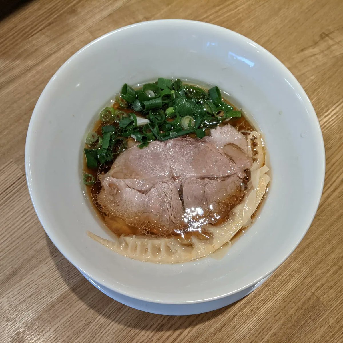 gineimaru's tweet photo. 本日5月5日は昼夜営業されていただきます。
メニューは��井田風ラーメン、マグロ油そば。宜しくお願い致します、 https://t.co/ZOqby9xZeu