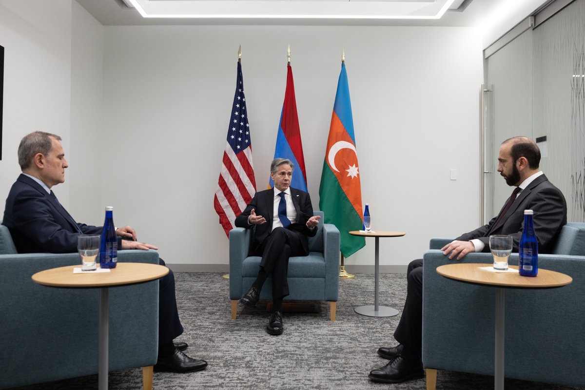 SecBlinken's tweet photo. It was an honor to host Azerbaijani Foreign Minister @Bayramov_Jeyhun and Armenian Foreign Minister @AraratMirzoyan at our beautiful new @FSIatState campus. Pleased with the progress made and optimistic an agreement is within reach. https://t.co/rLOIwvagmM