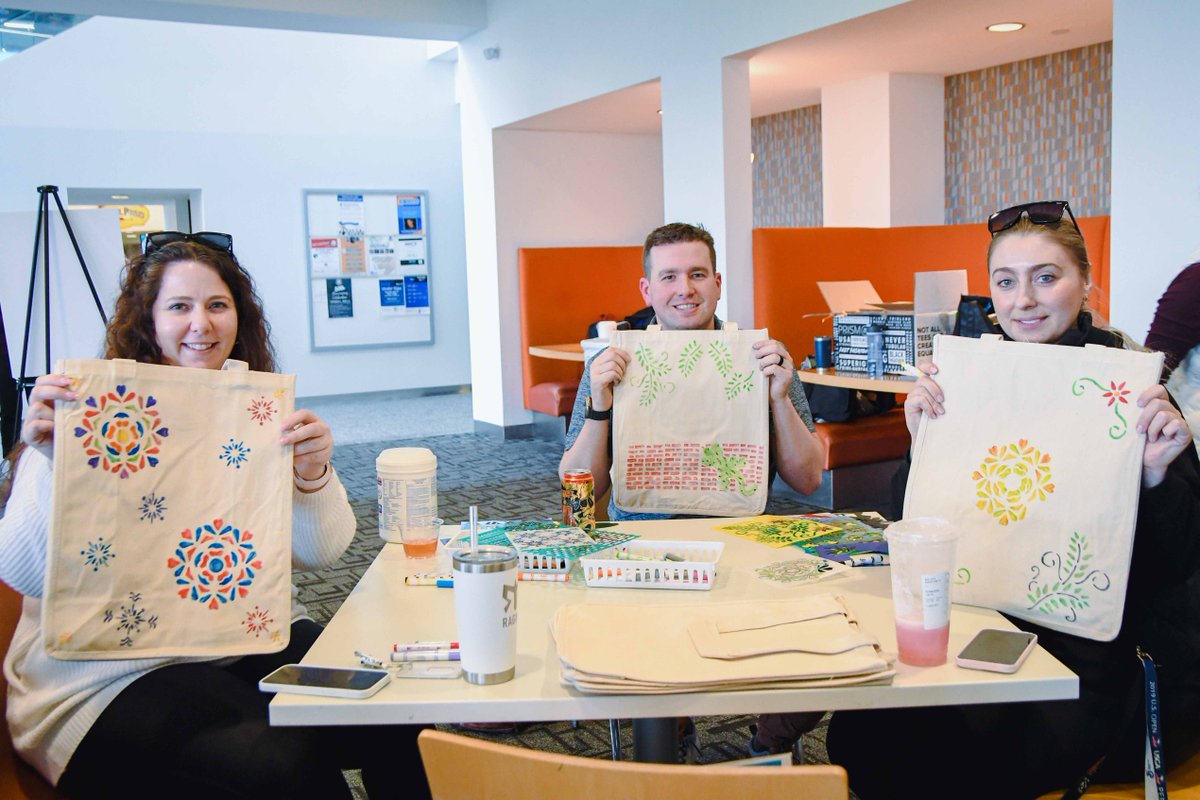 Last Thursday, we were at @GeneralMills to wrap up their Global Volunteer Week with an onsite volunteer project designing reusable tote bags for @NorthPointMpls. Thank you, volunteers, for making an impact during your week of service! #volunteerism #nonprofits #GStandsforGood