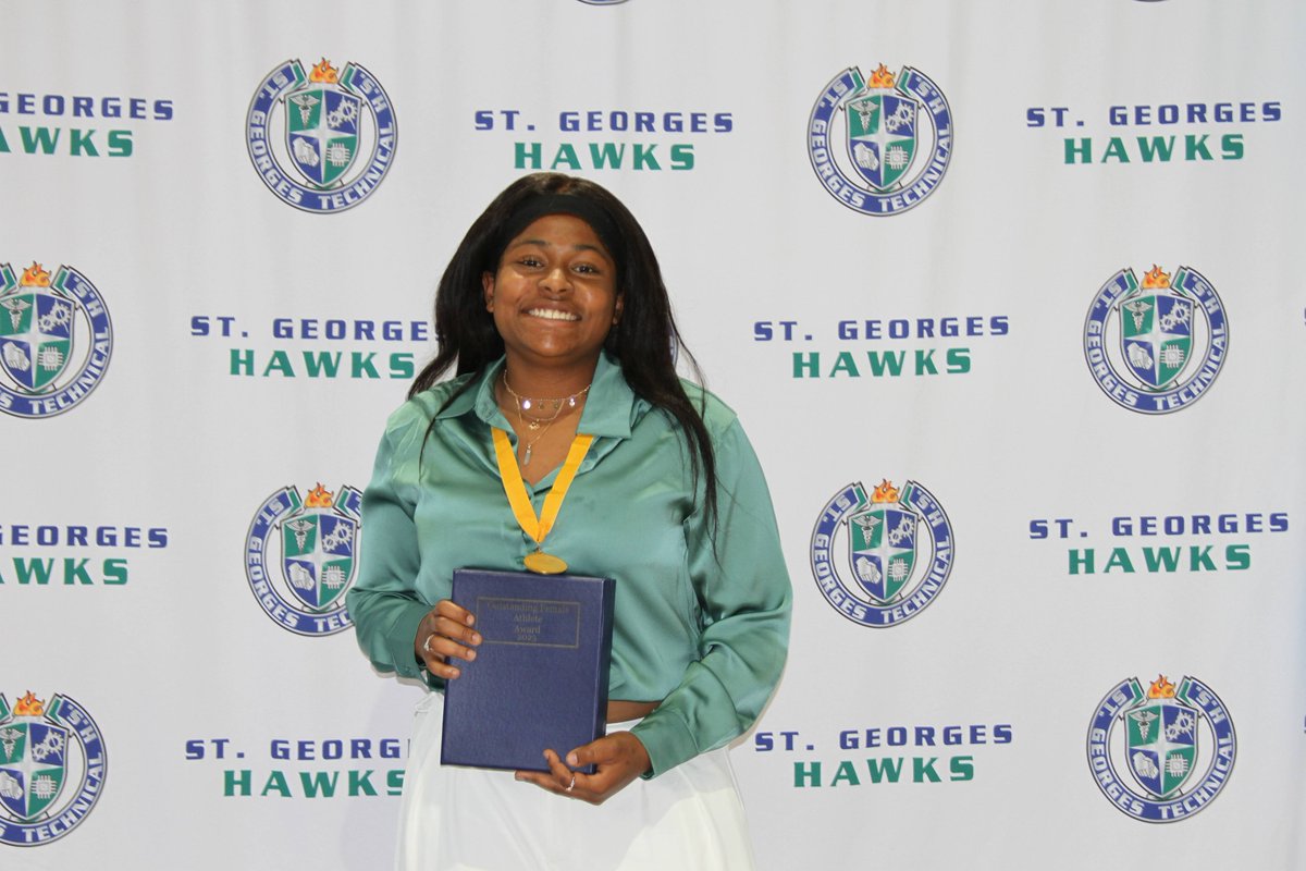 HawksSG's tweet image. The Senior Outstanding Athlete Award exemplifies leadership, sportsmanship, academic achievement, and outstanding athletic performance.
Congrats to our winners: Donovan Brooks &amp;amp; Faith Riley. #SGClassOf2023 @STGAthletics
