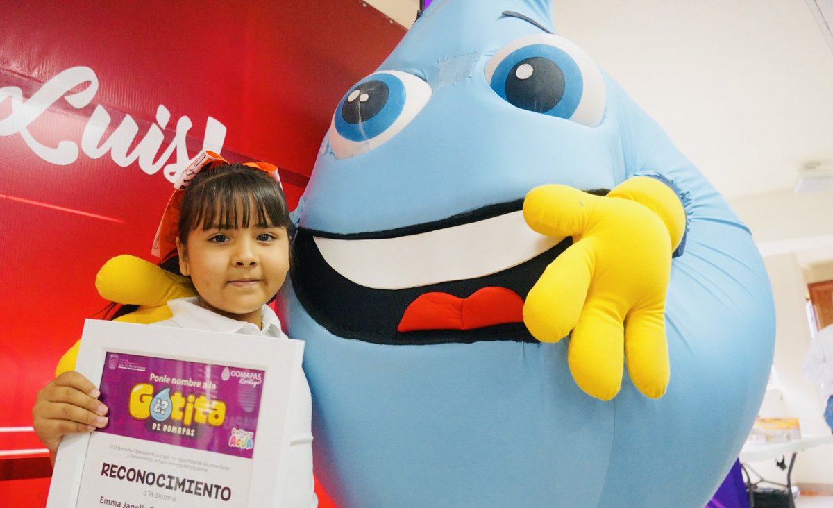 SantosGonzalezY's tweet photo. Ya tenemos a los ganadores del concurso para darle nombre a la “gotita” de Oomapas SLRC. Desde hoy se llama “DROP” ¡Felicidades a todas las y los pequeños participantes!💧👏 

🥇Emma Janelle Rodríguez Medina 
🥈José Ángel Pallanes Castro 
🥉 Raquel de Jesús Álvarez Moreno https://t.co/WTL0gvK9Qh