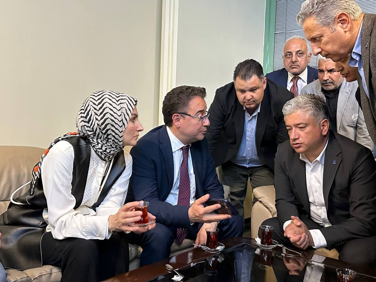 Kahramanmaraş ve Gaziantep programlarını tamamlayan genel başkanımız sayın Ali Babacan'ı Adana Şakirpaşa havaalanından Ankara'ya uğurladık.