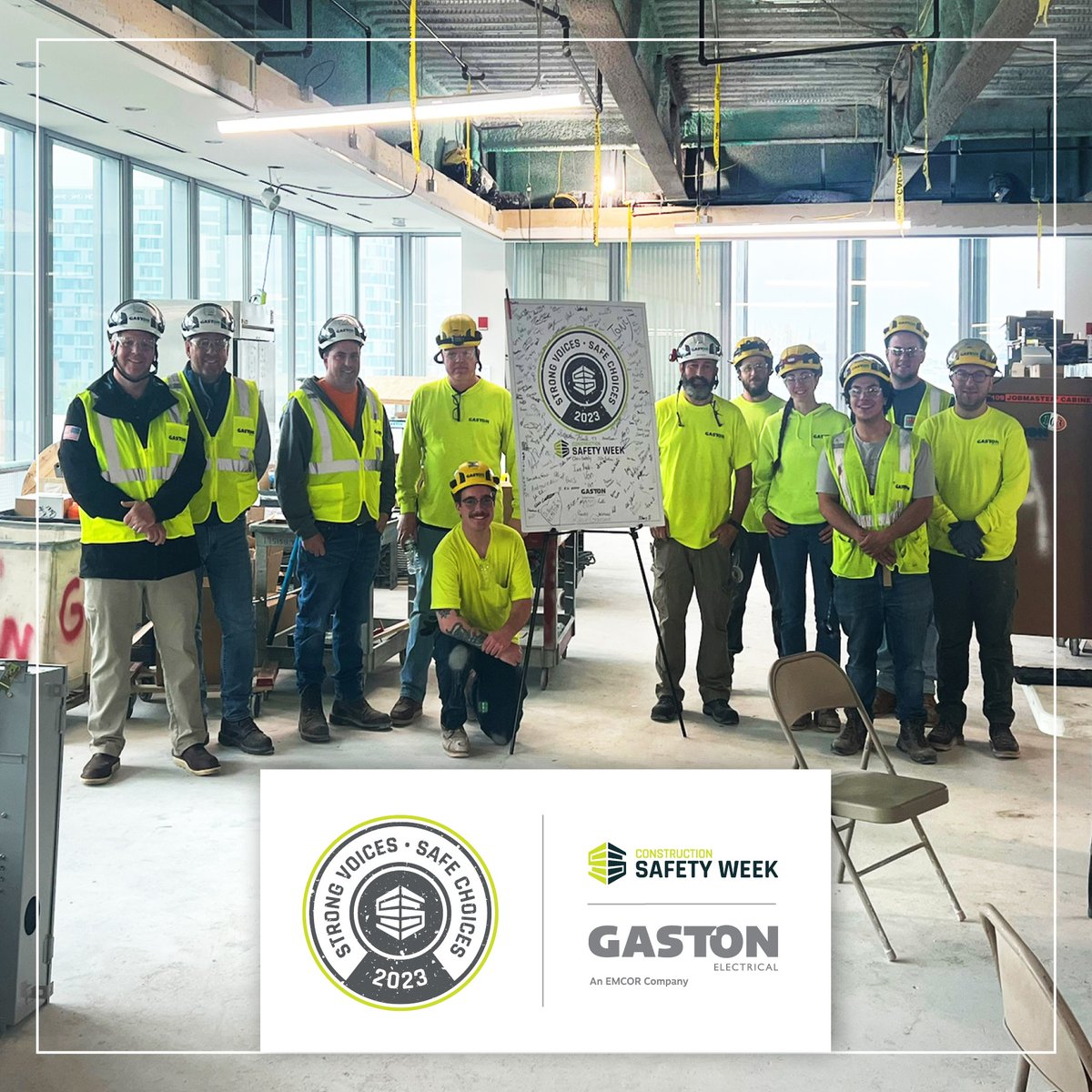 It's @SafetyWeek_2023 in the Seaport! Here, members of the Gaston Team pause for a quick photo at one of our ongoing #lifescience projects. Follow us here throughout the week! @IBEW103 @IBEW @necaboston @necanet @NECASafety @power_america @IBEWHourPower #EMCOR #WeBuildBoston