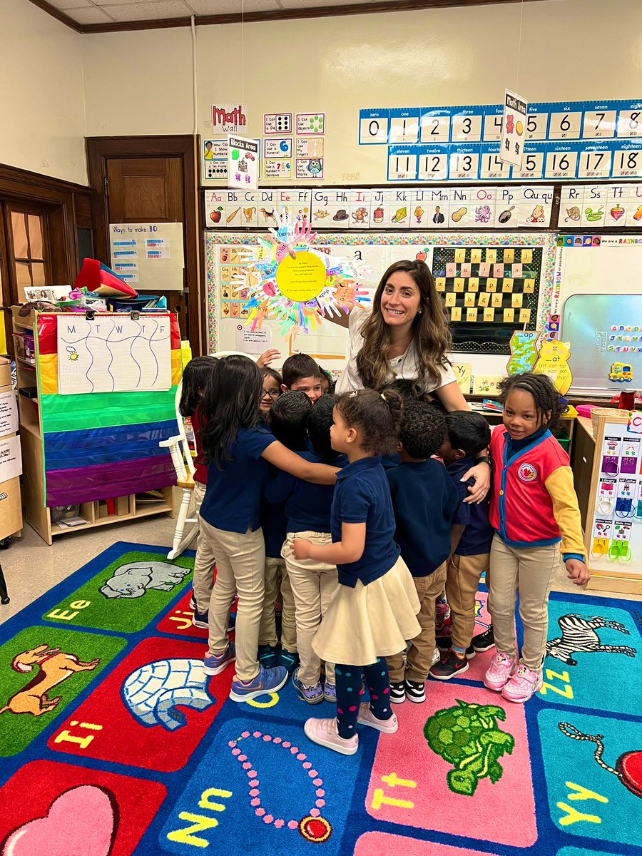 BetancesOwls's tweet image. It’s been a special week @BetancesOwls . We are grateful for all of the celebrations, projects, performances &amp;amp; cards our staff and students have surprised us with this week for Principal Appreciation Week 🦉 #ProudPrincipal #ProudAssistantPrincipal @HartfordSuper @Hartford_Public