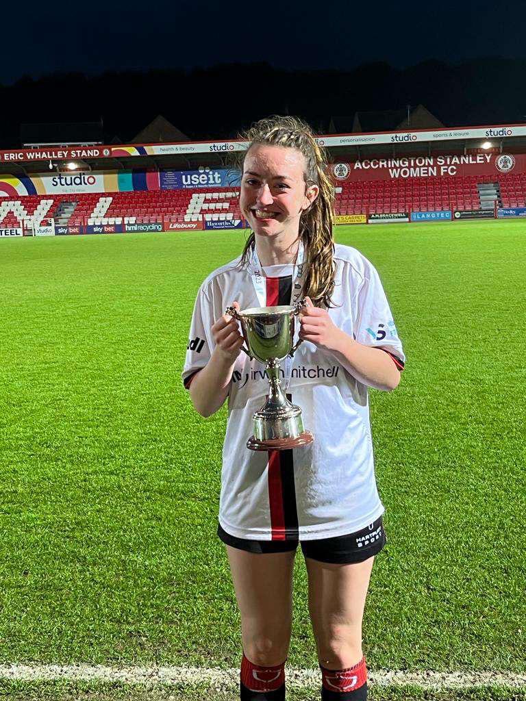 StevenMHill's tweet photo. Amazing result for @elspethhh and her team mates at @hartpuryfootbal for winning the ECFA Premier Cup with an emphatic 4-1 win 🏆 👍 https://t.co/YxZQvHu84k