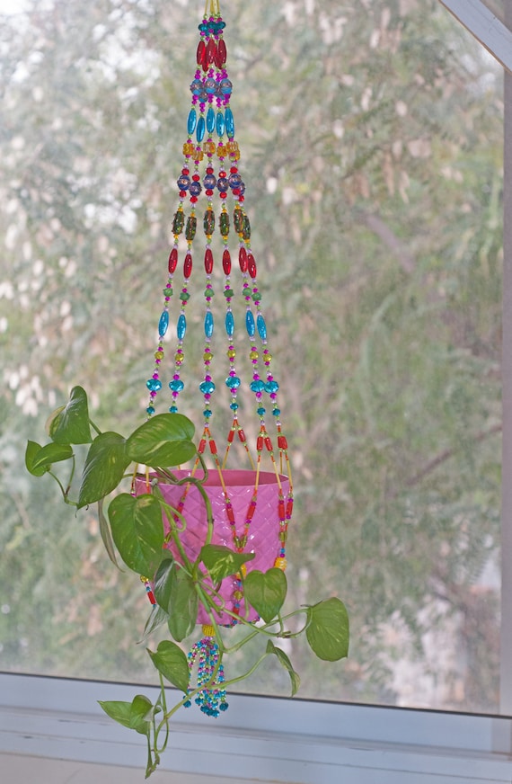 PeterRonit's tweet image. Bohemian beaded plant hanger- Suncatcher Planter etsy.me/3d7PiXZ #ceilinghanging #suncatcher #hangingdécor #windowsuncatchers @etsymktgtool