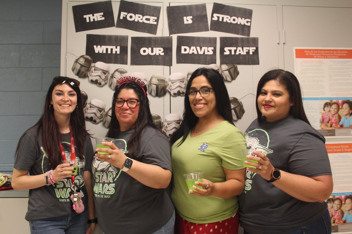 JODavisES1's tweet photo. Thanks to our campus ambassadors for the Galaxy goodies for #MayThe4thBeWithYou ✨ @dsilosDavisES @csdougl63 #JODsquad #ThePowerofUs #PowerofPositivity #IISDCLA #positivitydrivers @SEL_Champions https://t.co/xdioLIjxsN