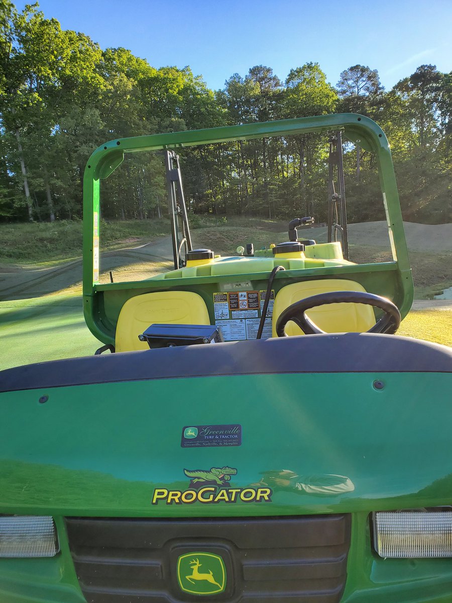 pattyice67's tweet photo. Well another day another spray in the books. This morning went out with a very nice root health pack @HarrellsLLC Our greens are looking and rolling so good this spring. Now if the rest of the course would green up #weirdspring #turfnerding https://t.co/Wosl8yIa2f
