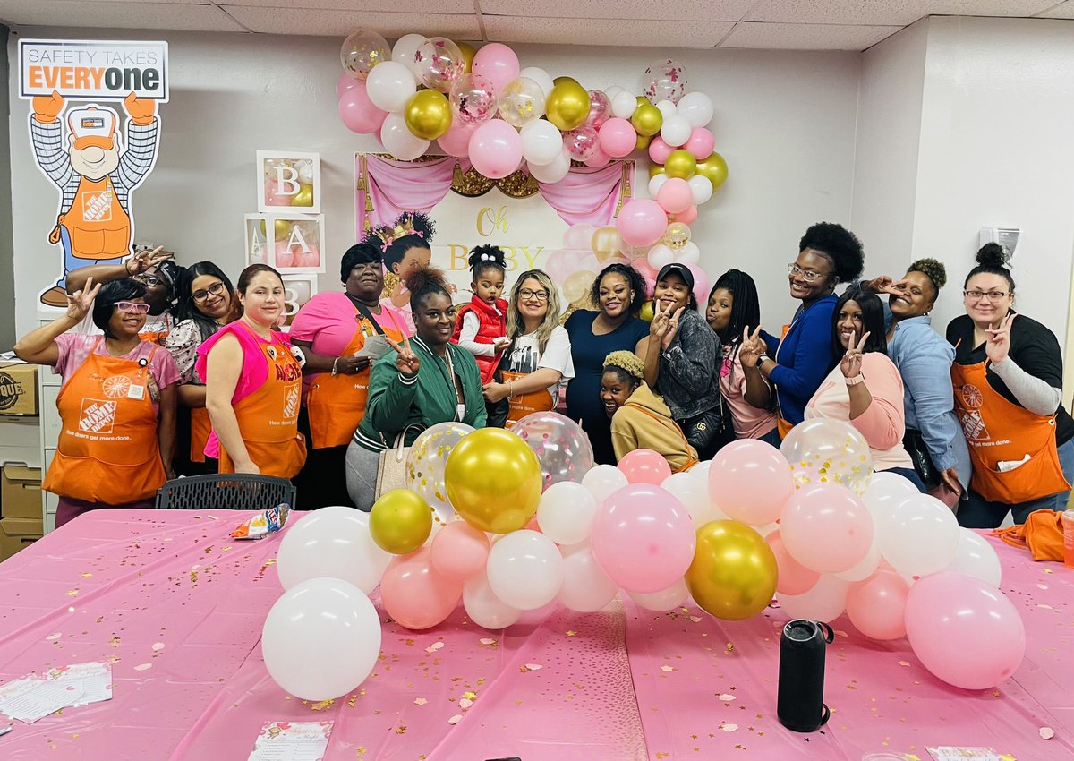 South Loop Chicago tweet media