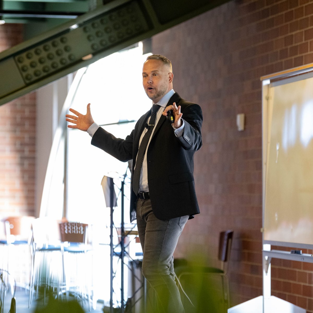 mikeackerdotcom's tweet image. From Lambeau Field in Greenbay to American Family Field in Milwaukee, delivering the closing keynote at the Experience Inbound was a home run!

#expinbound #experienceinbound #audacityspeaker #keynotespeaker