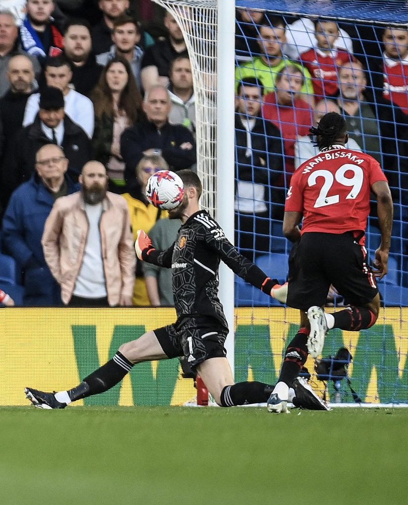 We’ve all been there. #facesave #gku #degea 🇪🇸 #goalkeepergloves #BHAMUN