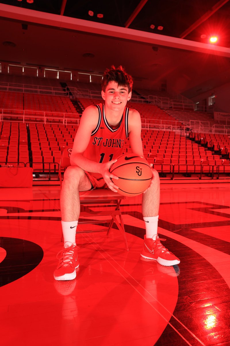 StJohnsBBall's tweet photo. This California kid is coming to Queens☀️

Show some love to @11Bradyd 📲 https://t.co/PUQXKc3ZoU