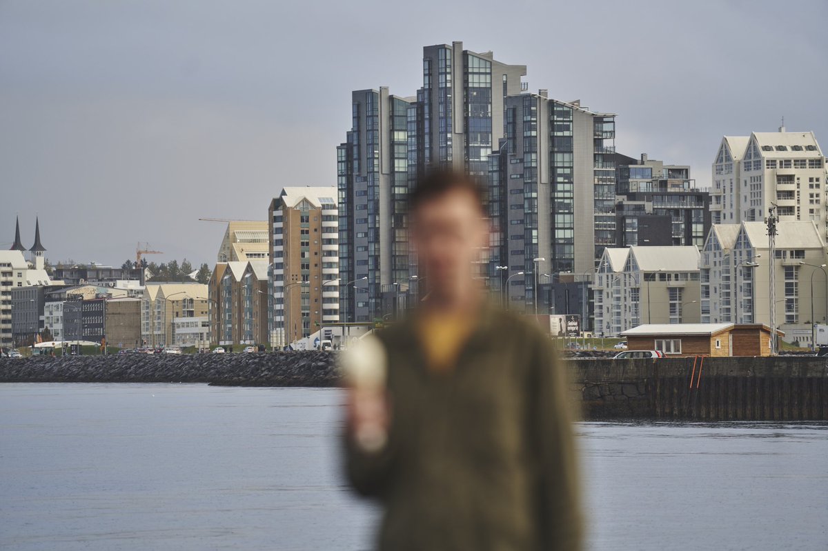 Nýtt lag fer í loftið á miðnætti – Reykjavík, ó, Reykjavík 🛴✨