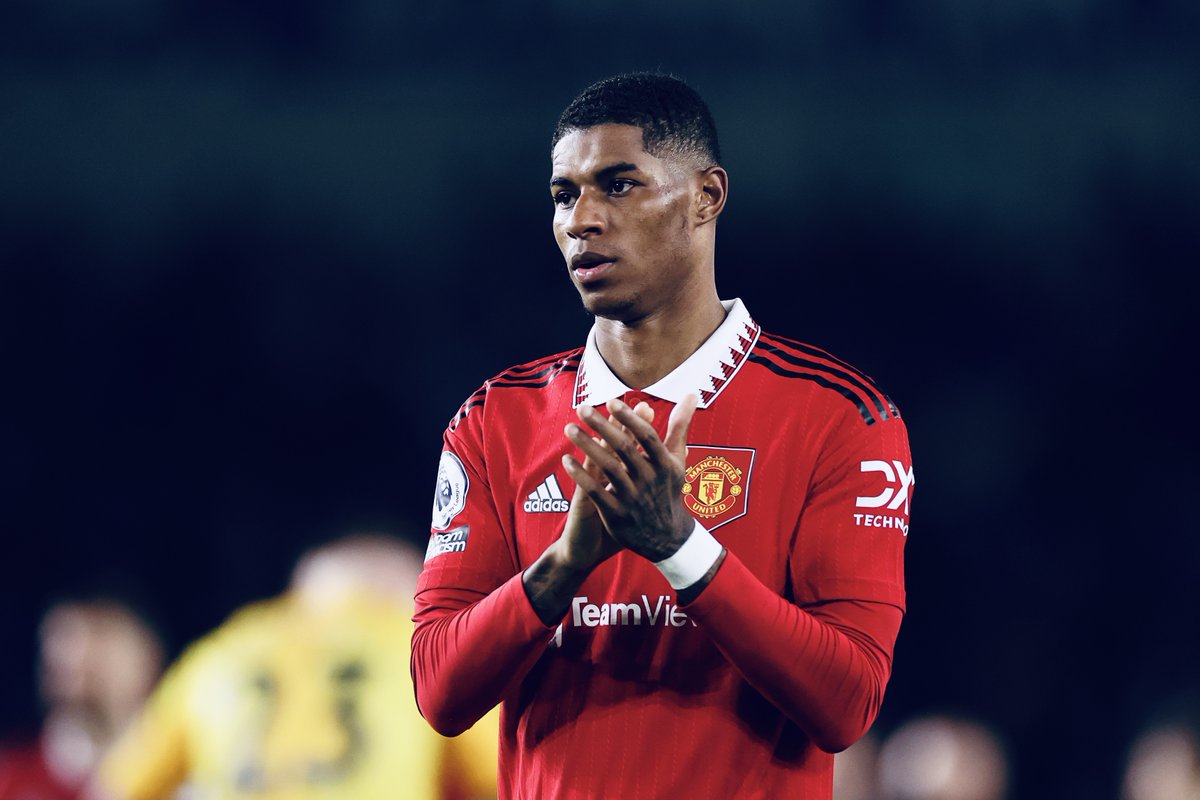 ManUtd's tweet photo. Tough to take, but we'll be back.

A big thank you to our travelling Reds for their backing — we'll see you on Sunday 👏

#MUFC || #BHAMUN https://t.co/QJ7OkrRQJd