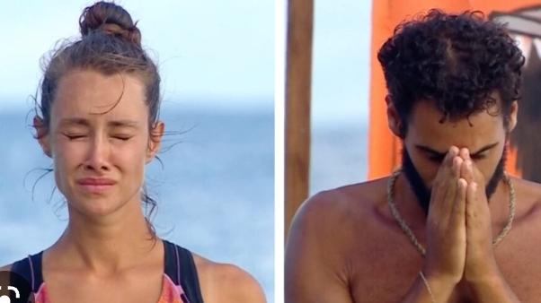 locrack's tweet photo. #SVGala10 
Quién preferís que gane  ?
🔄 Adara
♥️ Asraf https://t.co/S84wHduXXa