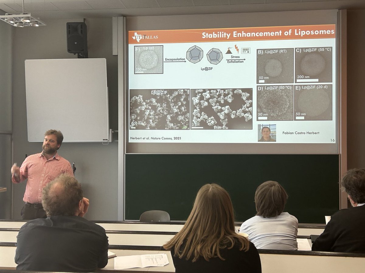 FalcaroG's tweet photo. Very inspiring presentations on nano-porous metals and #MOFs for biomedical applications at our @TUGraz PhD event! Thank you Prof Weissmüller and Prof @Gassensmith!... and many thanks to the PhD students for the perfect organization and exciting presentations! https://t.co/jJnLi8ea5L