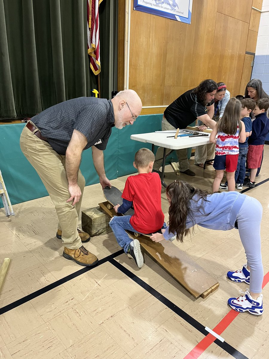 NJspartascience's tweet photo. Thank you to the Picatinny Arsenal scientists and engineers for spending the morning with the AES kindergarten students! May the force (motion, friction, and leverage) be with you!! https://t.co/Ab4s9P5mXV