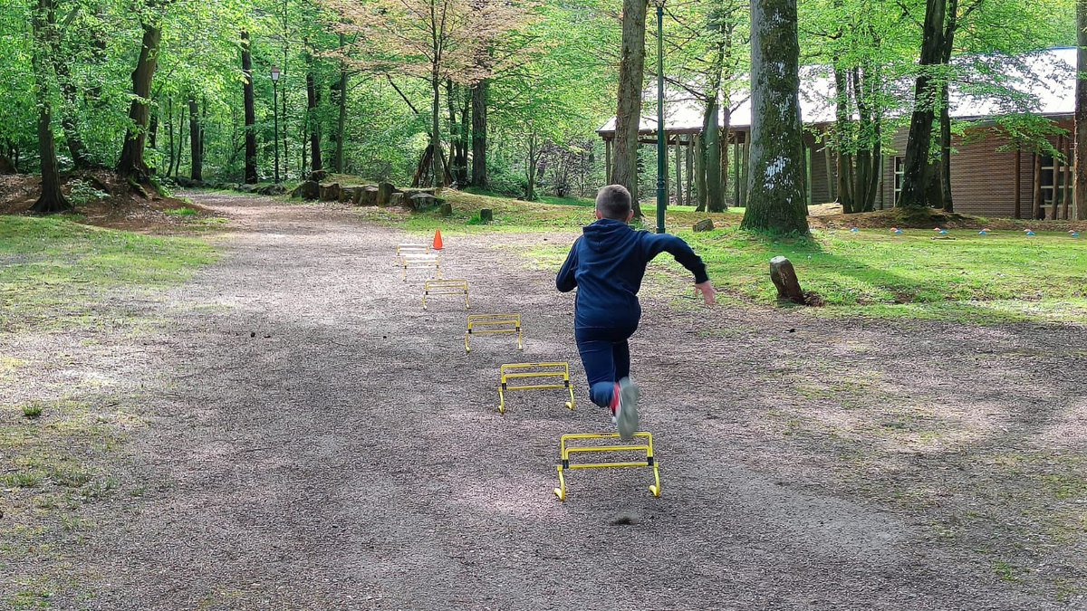Usep60's tweet photo. Reprise printanière dans l’Oise avec deux Anim’Athlé aujourd’hui, l’une à Hermes, l’autre à Rainvilliers.
Bravo à tous les jeunes athlètes usépiens pour leurs performances sportives !
#rencontresportive #sportscolaire #usep #animathle #athletisme #courir #lancer #sauter https://t.co/CtfNu26gyC