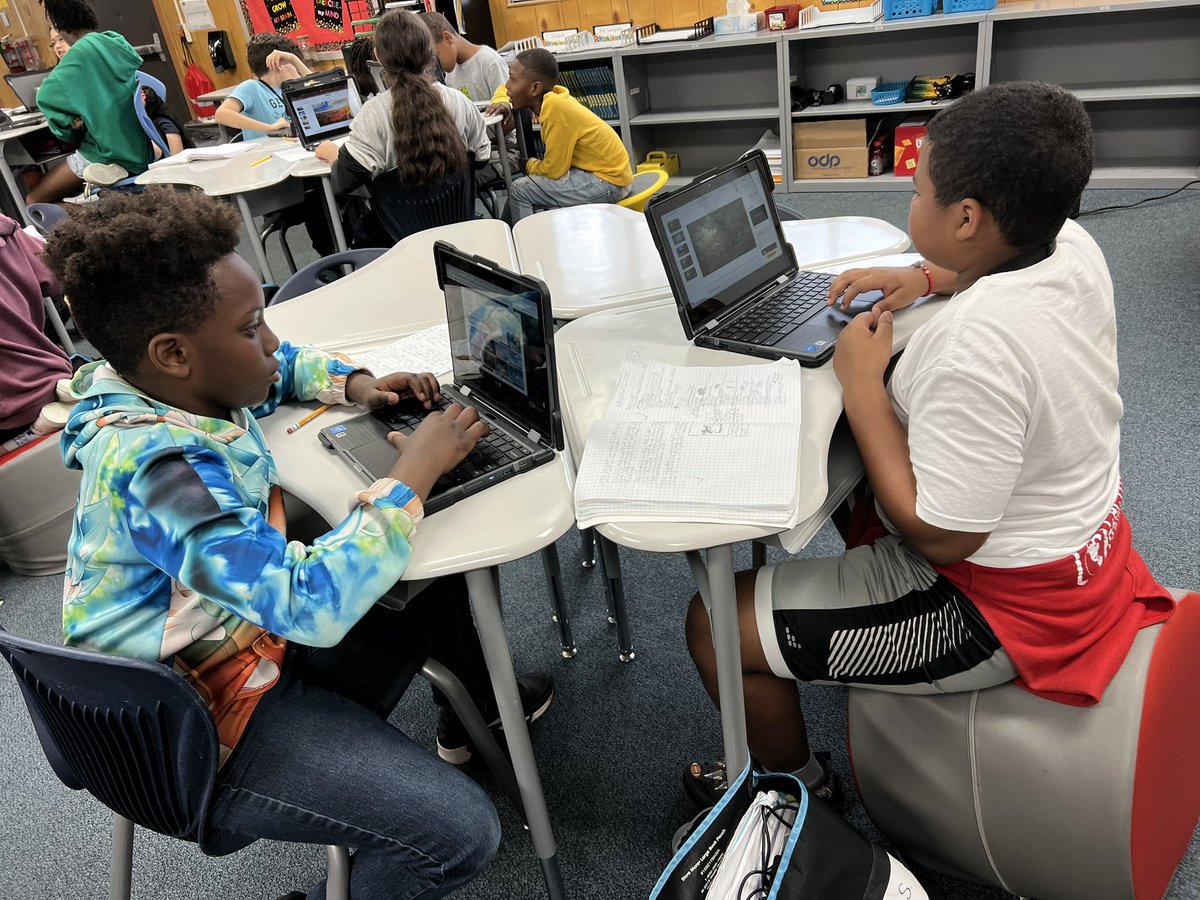 casco_linda's tweet image. Students working hard on their National Park Project @CyFairYeager! 🐝💛#YeagerBuzz #BringTheMagic