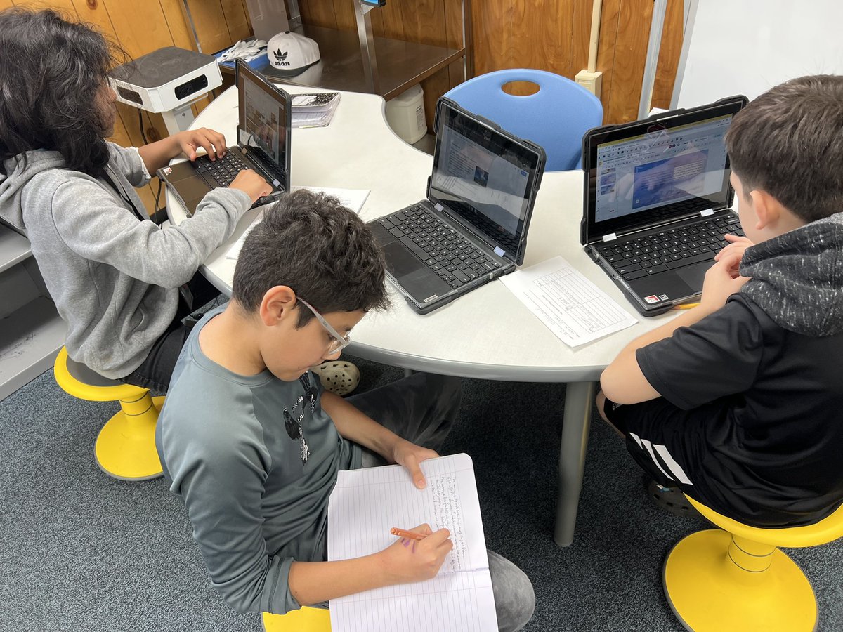 casco_linda's tweet image. Students working hard on their National Park Project @CyFairYeager! 🐝💛#YeagerBuzz #BringTheMagic