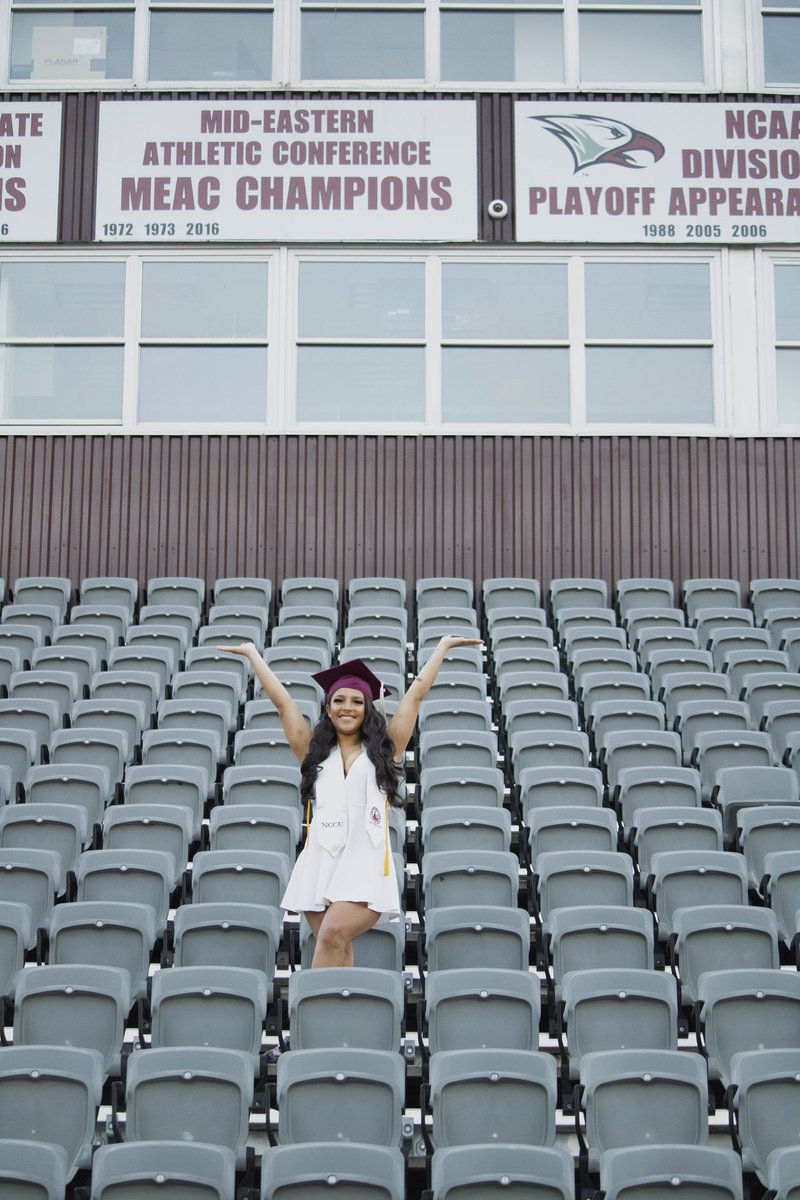 xtvj_'s tweet photo. #BSloading.. 🎓2 dayssss #nccu23 https://t.co/oG10Lr8gbW