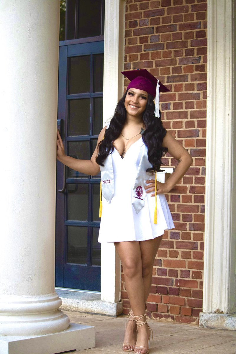 xtvj_'s tweet photo. #BSloading.. 🎓2 dayssss #nccu23 https://t.co/oG10Lr8gbW