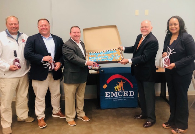 MS Dept of Education (@missdepted) on Twitter photo Interim State Supt. Mike Kent (right) & EMCED ED Ray Morgigno (ctr) celebrated the retirement of superintendents (from left) J.O. Amis of Newton County School District, Lundy Brantley of <a href="/NeshobaCentral/">Neshoba Co. Schools</a> & Delesicia Martin of <a href="/hcsdschools/">HindsCountySchools</a>. Thank you for your decades of service! Interim State Supt. Mike Kent (right) & EMCED ED Ray Morgigno (ctr) celebrated the retirement of superintendents (from left) J.O. Amis of Newton County School District, Lundy Brantley of <a href="/NeshobaCentral/">Neshoba Co. Schools</a> & Delesicia Martin of <a href="/hcsdschools/">HindsCountySchools</a>. Thank you for your decades of service!