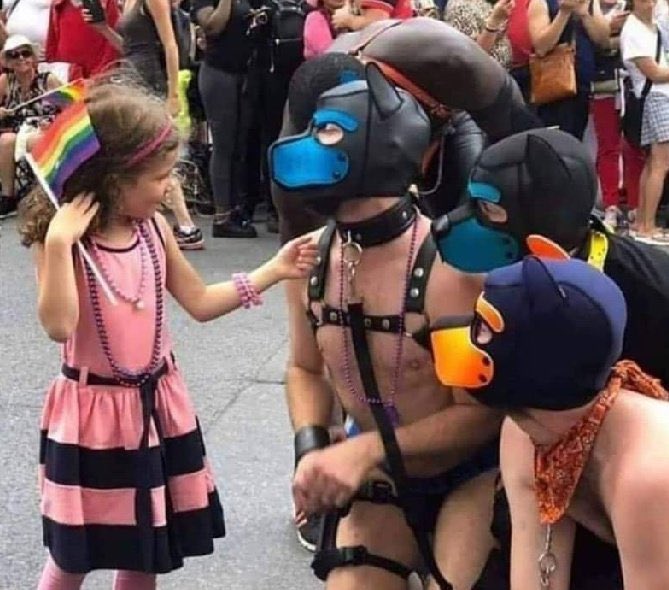 Sublevados_'s tweet photo. Luego de un proyecto de ley impulsado por el gober de Florida, Ron DeSantis, en la que se prohiben los shows de drags enfrente de los niños, los organizadores de la marcha del “orgullo” decidieron cancelarla en Miami. 

Si no hay niños para sexualizar no les interesa. https://t.co/9YjwMo3uX3