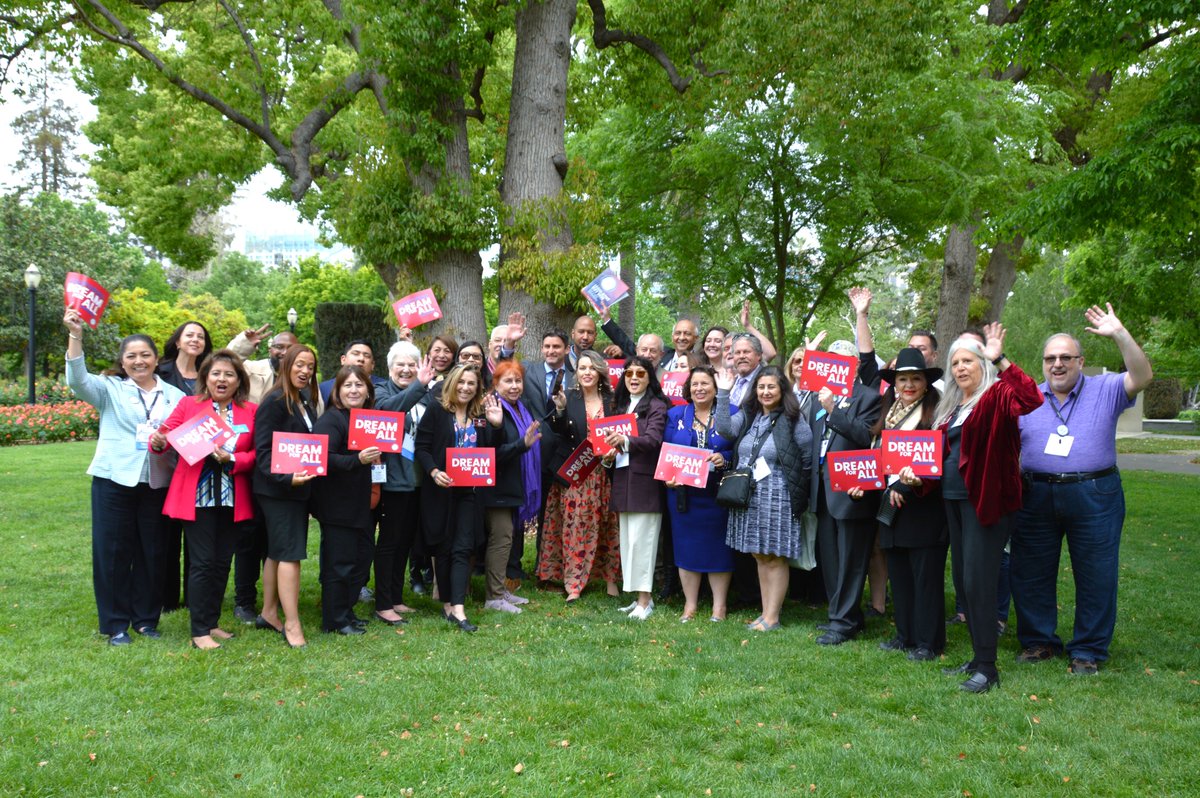 A big thank you to <a href="/JesseGabrielCA/">Jesse Gabriel</a> for taking the time to meet with us during #CARlegDay yesterday. Your willingness to engage with our community is a testament to your commitment to public service.