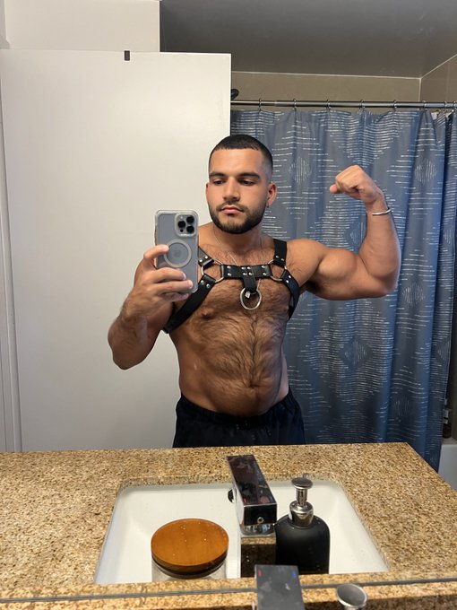 Almost Friday 😈 https://t.co/yAoFlltiwH